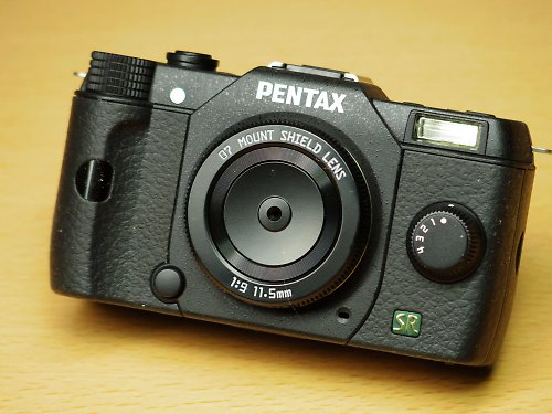 PENTAX Q7 with 07 Mount Shield Lens